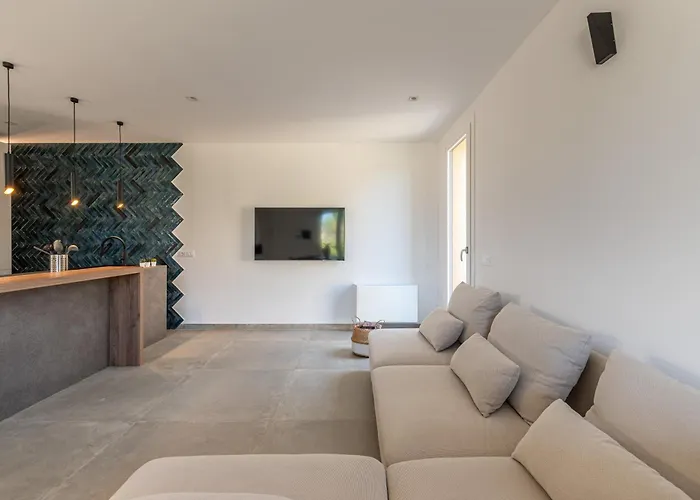 Villa Baia Dei Sette Emiri By Wonderful Italy *